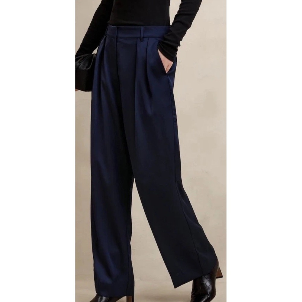 Banana Republic Navy Wide-Leg Pleated Trousers